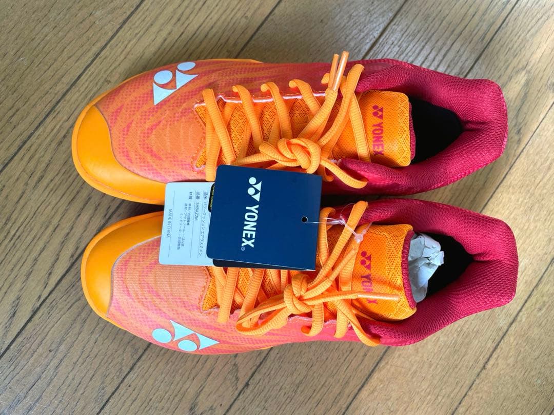 週末特価YONEX 最軽量バドシューズ エアラス2メン