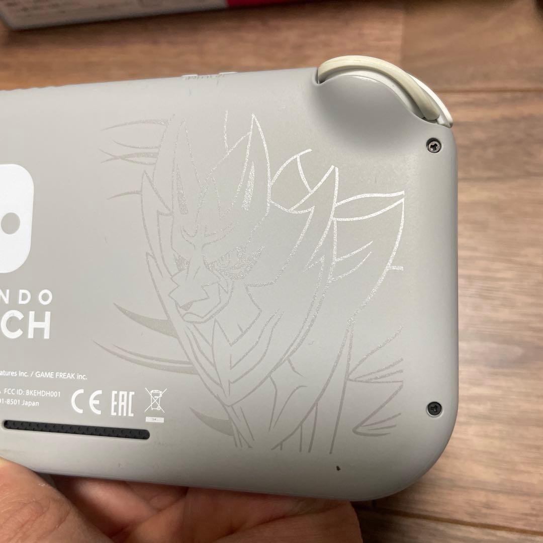 Nintendo Switch Lite ポケモンデザイン　ザシアン　ザマゼンタ