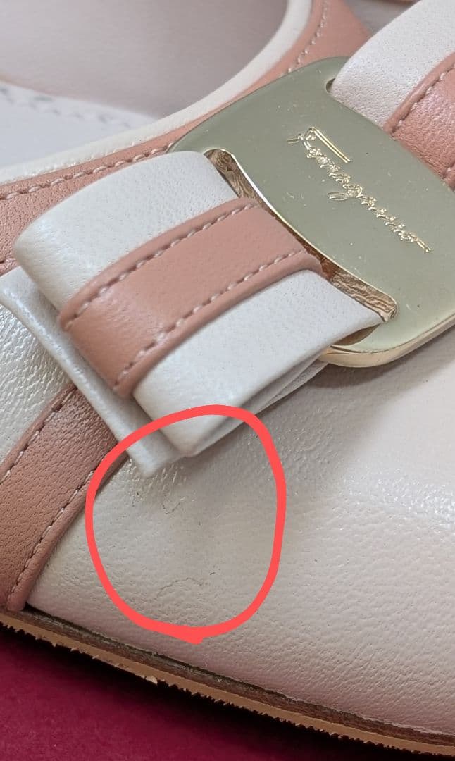 【最終値下げ】美品フェラガモ VARA パンプ 23.5cm