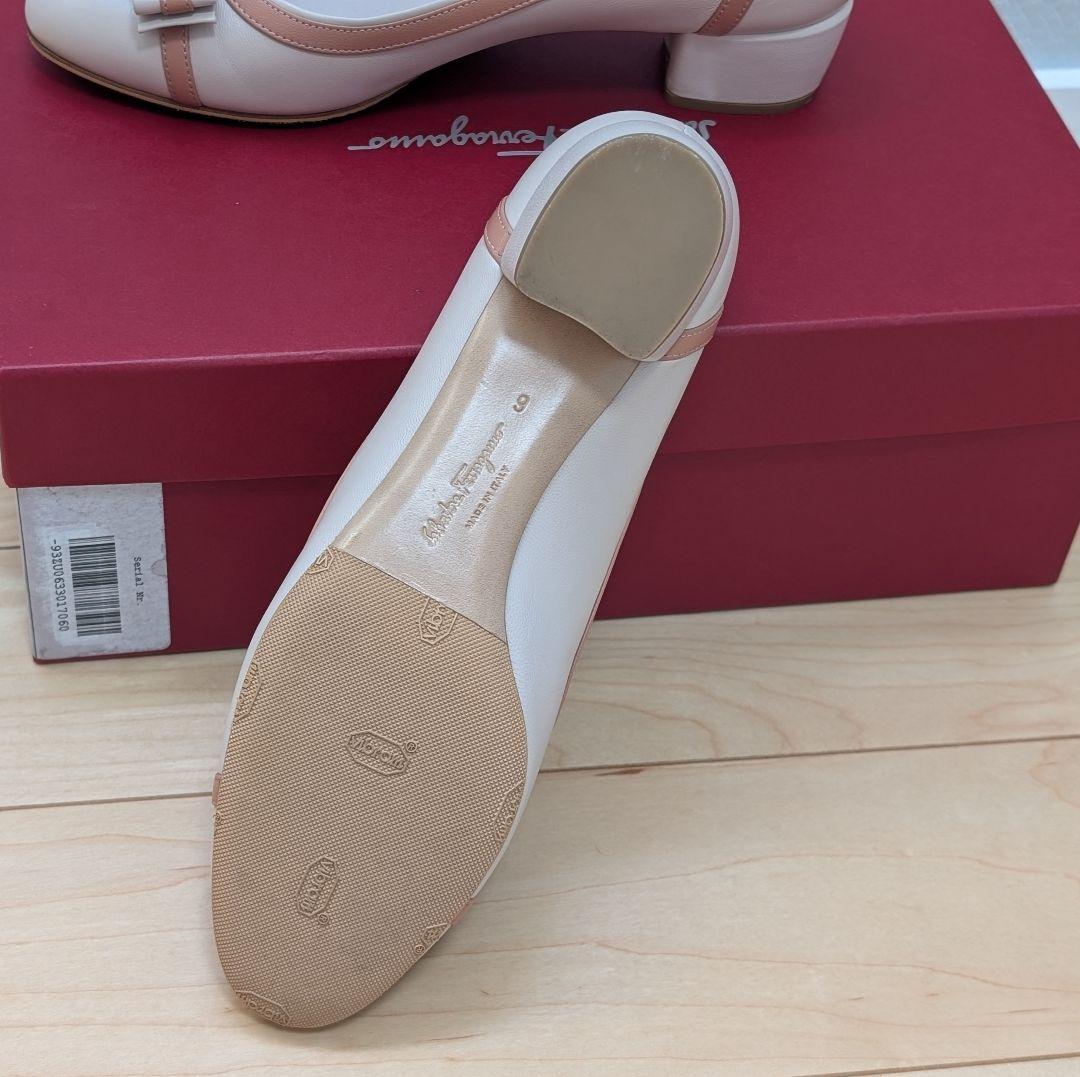 【最終値下げ】美品フェラガモ VARA パンプ 23.5cm