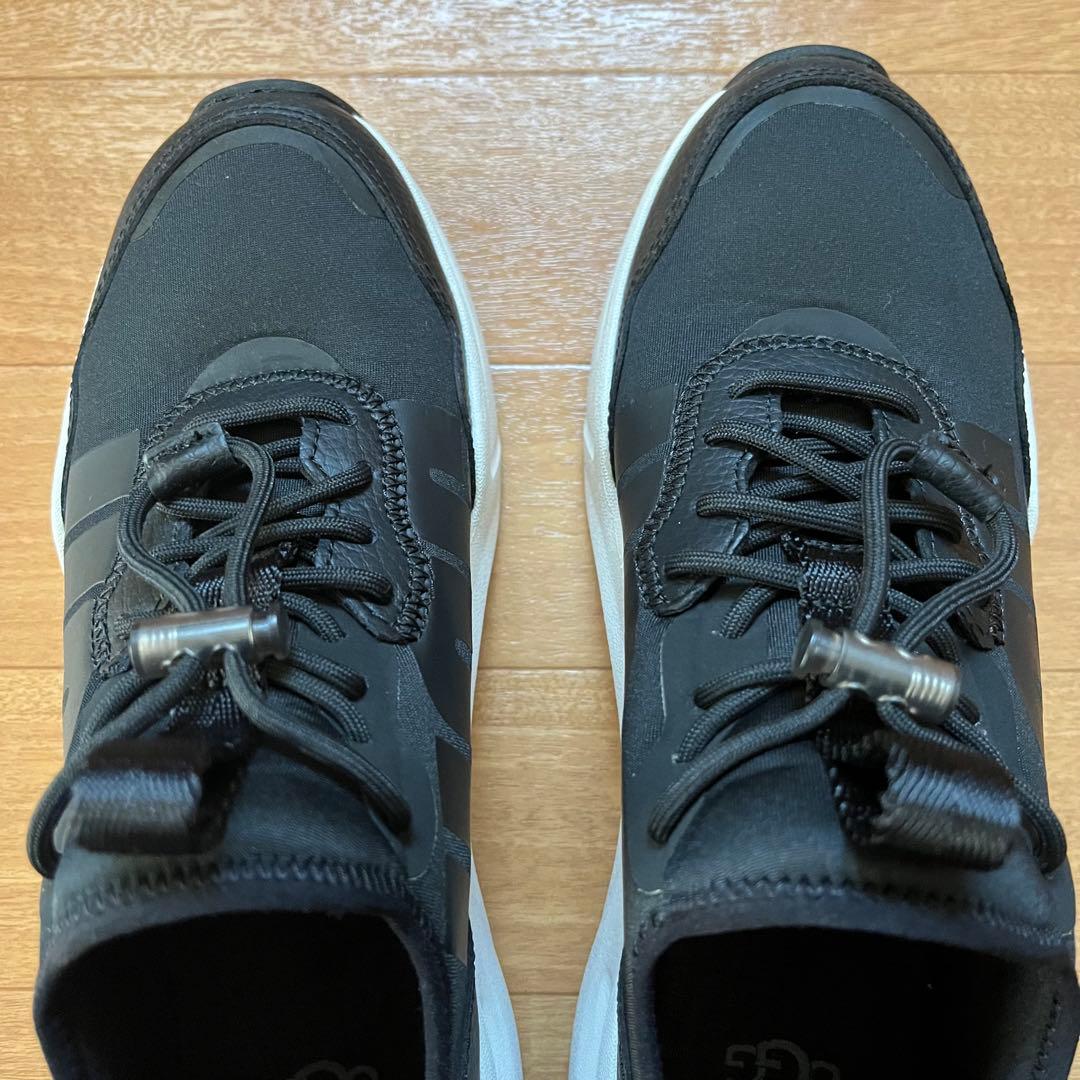 UGG ブラック スニーカー　23.5センチ