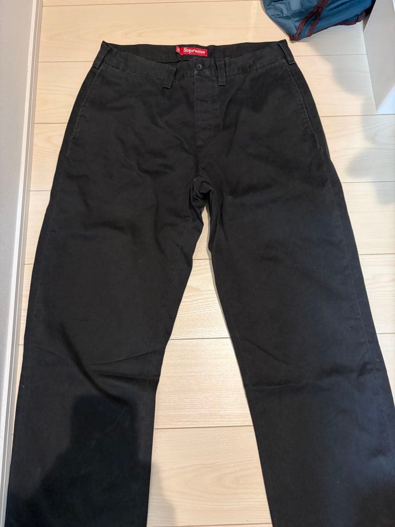 supreme チノパンツ　シュプリーム