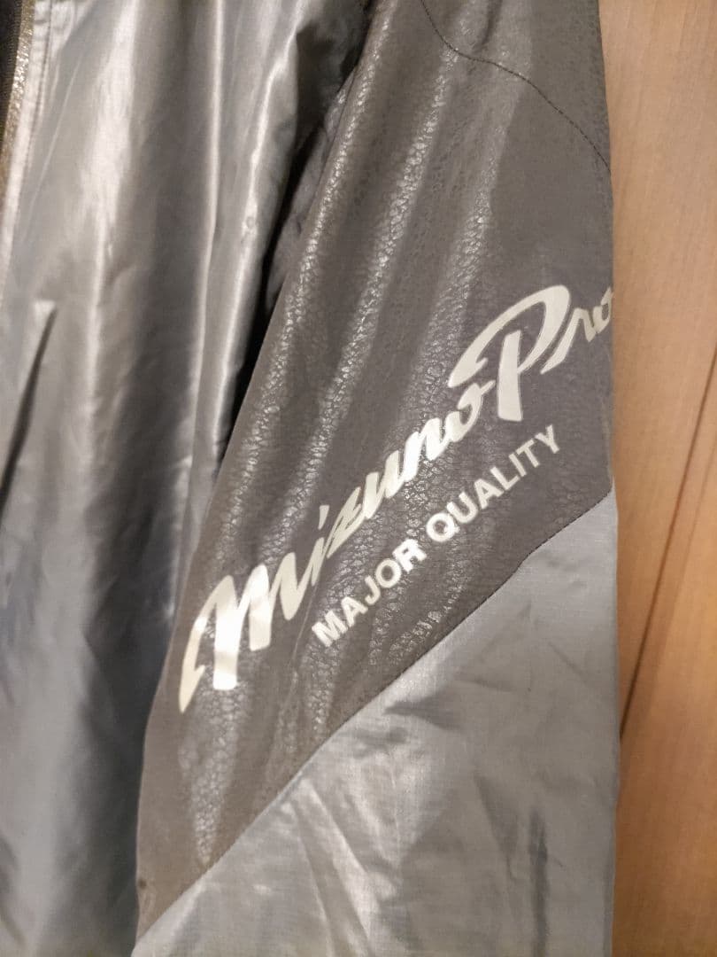 ミズノプロ　ウィンドブレーカー　ブレスサーモ　上下セット　野球　ウェア　サイズL