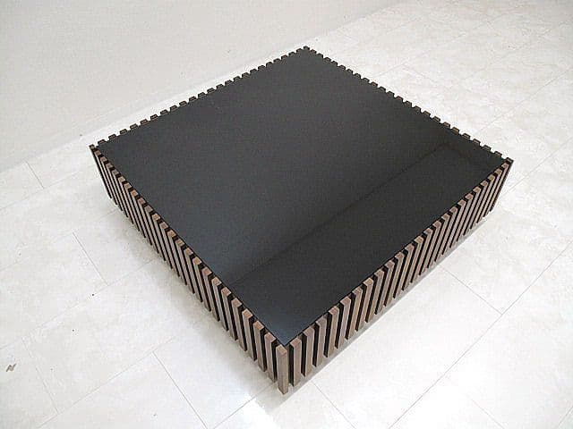 【展示品】アルモニア　ルーシー　ウォールナット無垢材センターテーブル