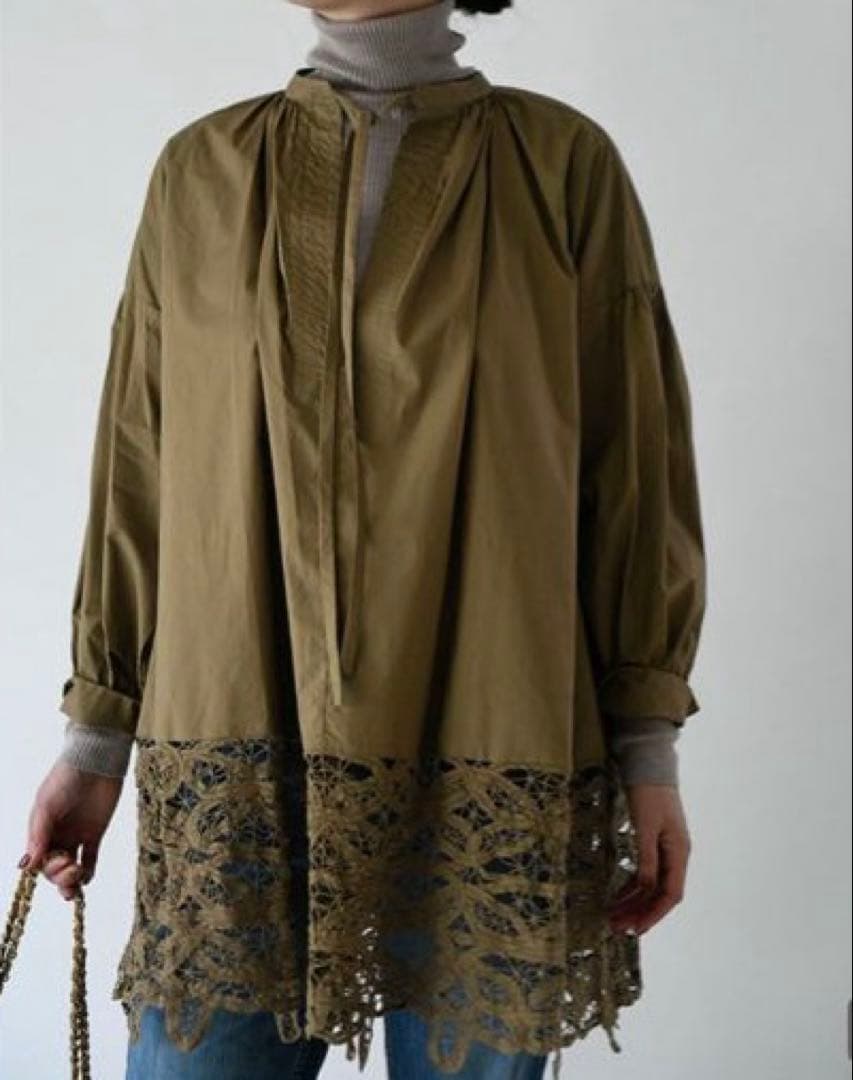 ハグオーワー　バテンレースチャーチチュニックブラウス 新品未使用