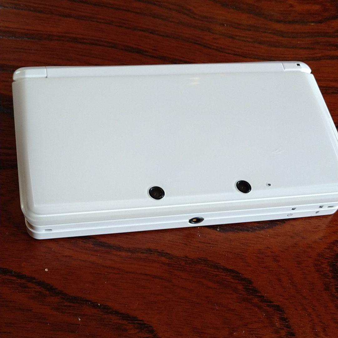 ニンテンドー3DS ピュアホワイト