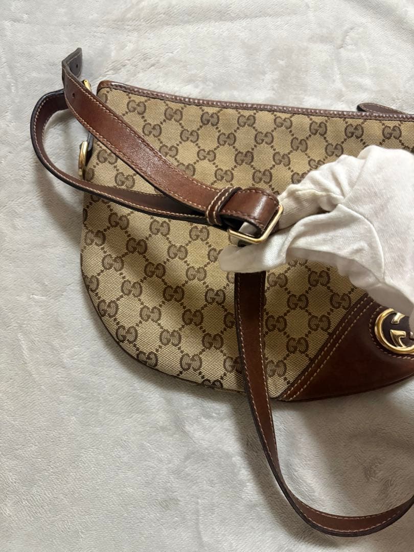 グッチ ニューブリット クロスボディ ショルダーバッグ GGキャンバス