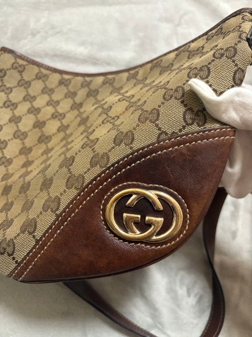 グッチ ニューブリット クロスボディ ショルダーバッグ GGキャンバス