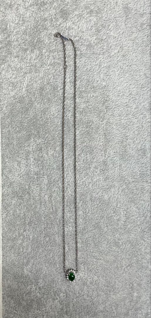◇Pt850◇翡翠？のプラチナネックレス◇一体型◇約5.25g◇刻印あり◇