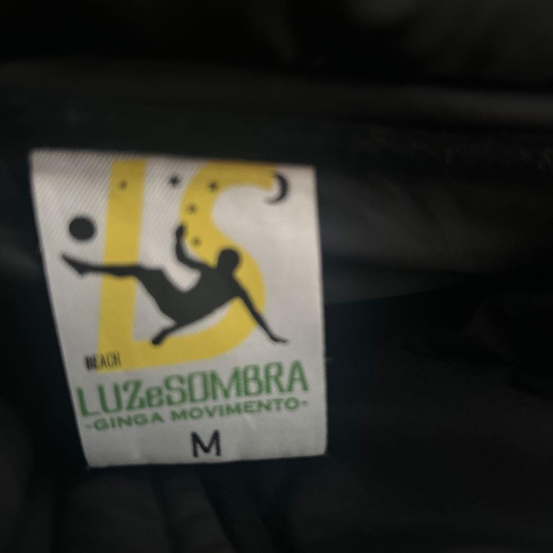 LUMBRA フード付き黒ベンチコート