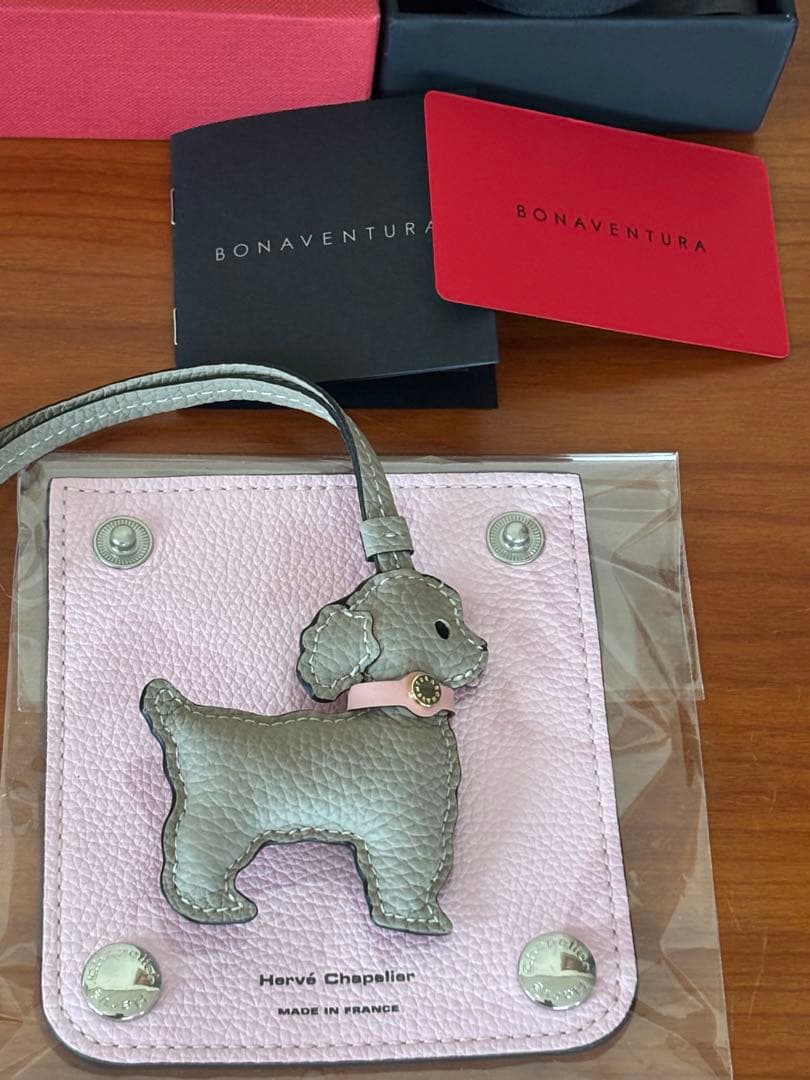 ボナペンチュラ　トイプードル　チャーム　桜色