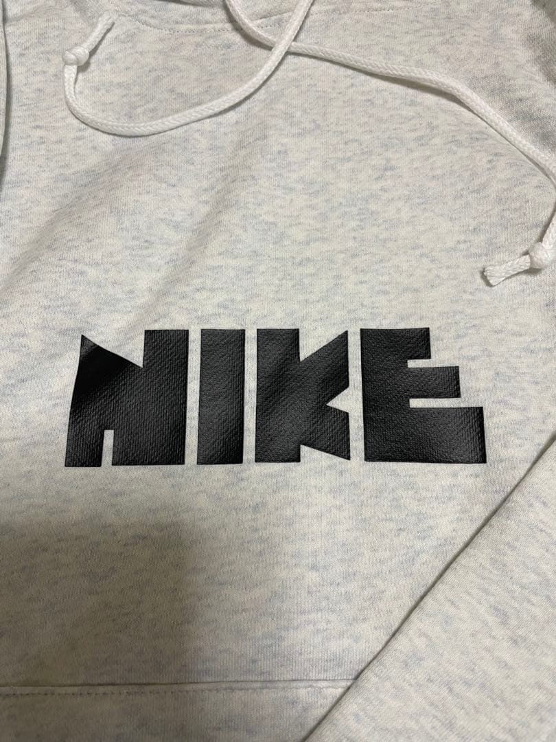 NIKE パーカー　ロゴプリント　Mサイズ　平手友梨奈着用モデル