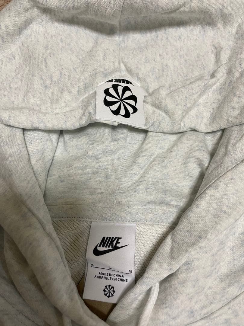 NIKE パーカー　ロゴプリント　Mサイズ　平手友梨奈着用モデル