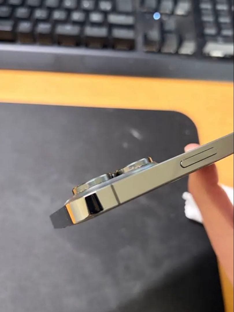 iPhone 13 Pro 256GB グラファイト バッテリー 89%