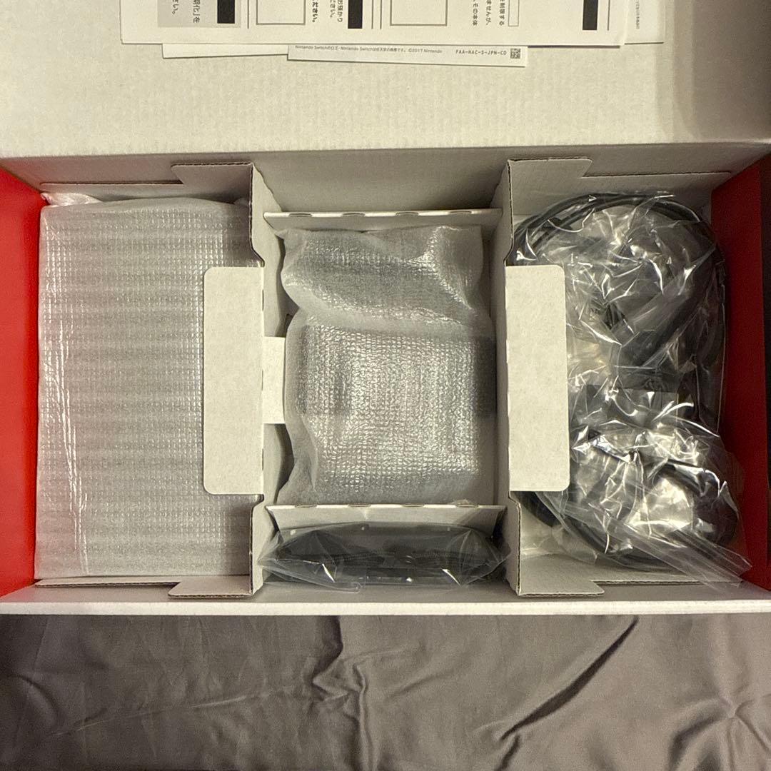 Nintendo Switch 本体 赤/青 ジョイコン付き ケース、SD付