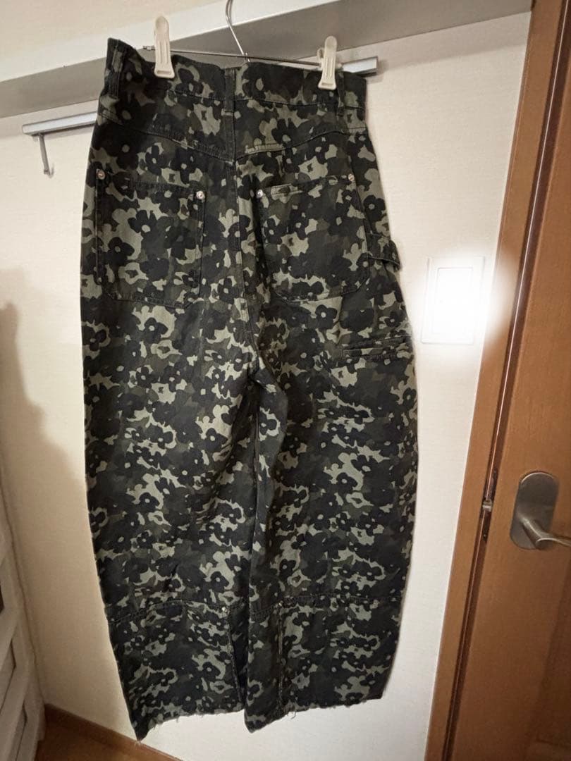 Flower Camouflage Curve Pant メゾンスペシャル