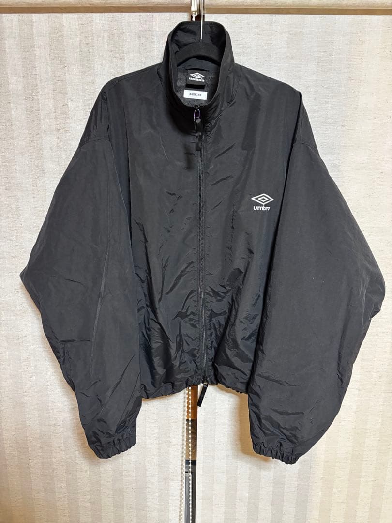 BASICKS X UMBRO NYLON TRACK SETUP Mサイズ