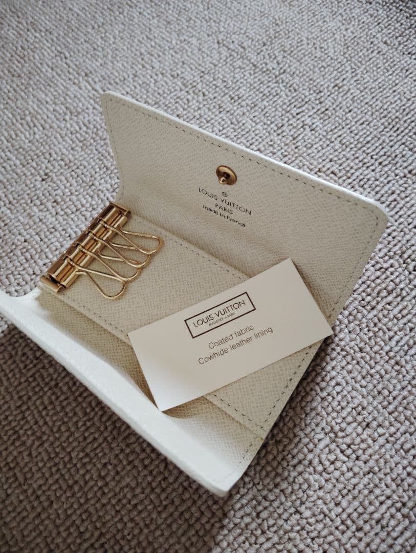 新品未使用 LOUIS VUITTON ルイ・ヴィトン ダミエ キーケース