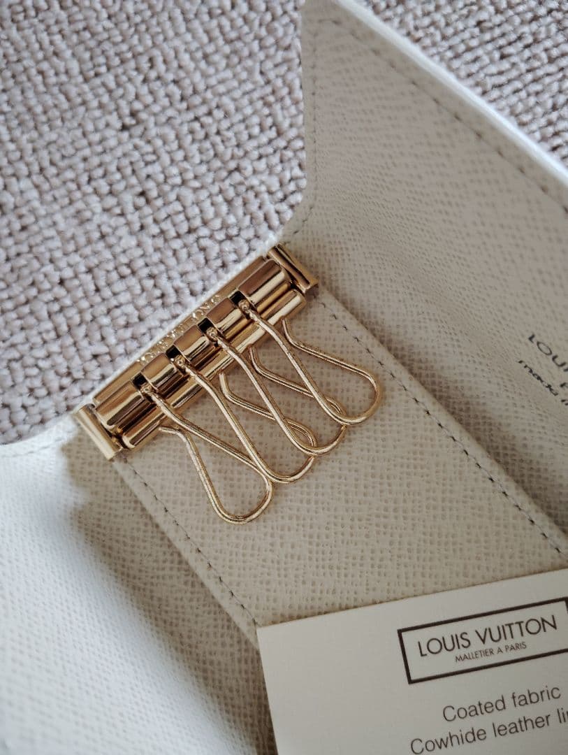 新品未使用 LOUIS VUITTON ルイ・ヴィトン ダミエ キーケース
