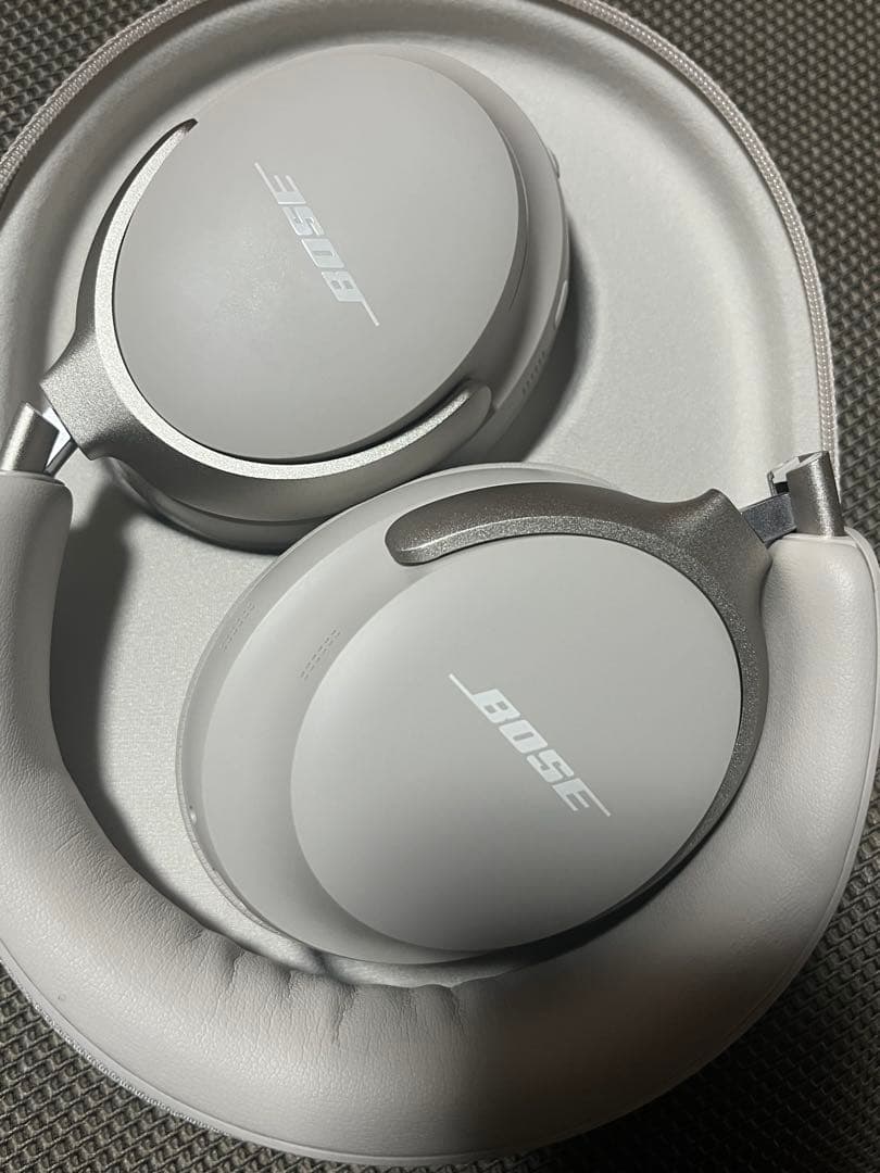 Bose QuietComfort Ultra Headphones 　美品