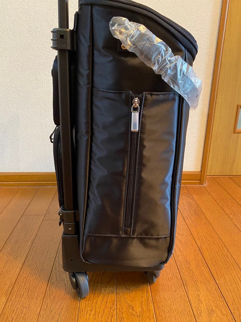 SWANY ジップブラック キャリーバッグL新品未使用品あき