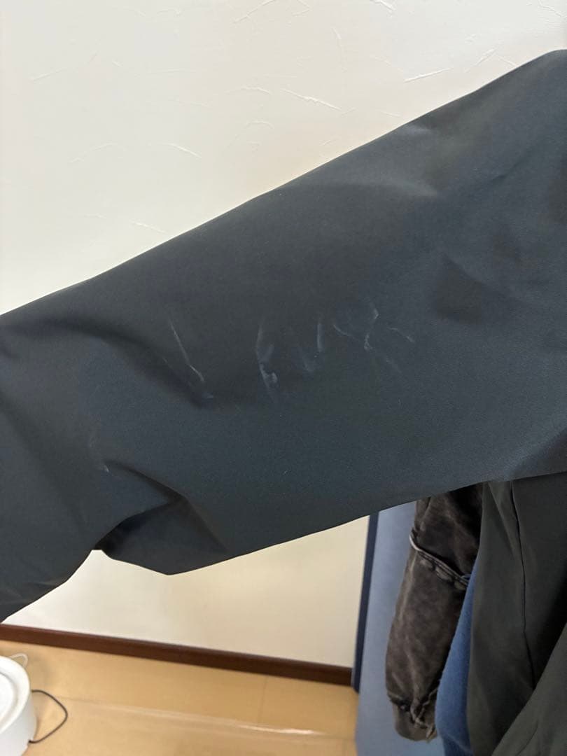 スキーウェア　スノボウェア 上下セット　ブラック　着画あり