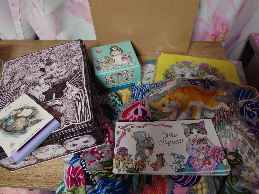 ヒグチユウコ　ホルベインTOOLBOX角缶　タオルハンカチ　　訳ありショルダー…