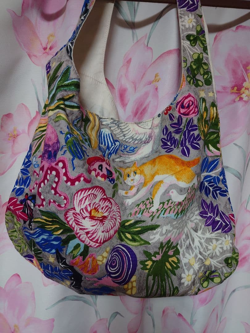 ヒグチユウコ　ホルベインTOOLBOX角缶　タオルハンカチ　　訳ありショルダー…