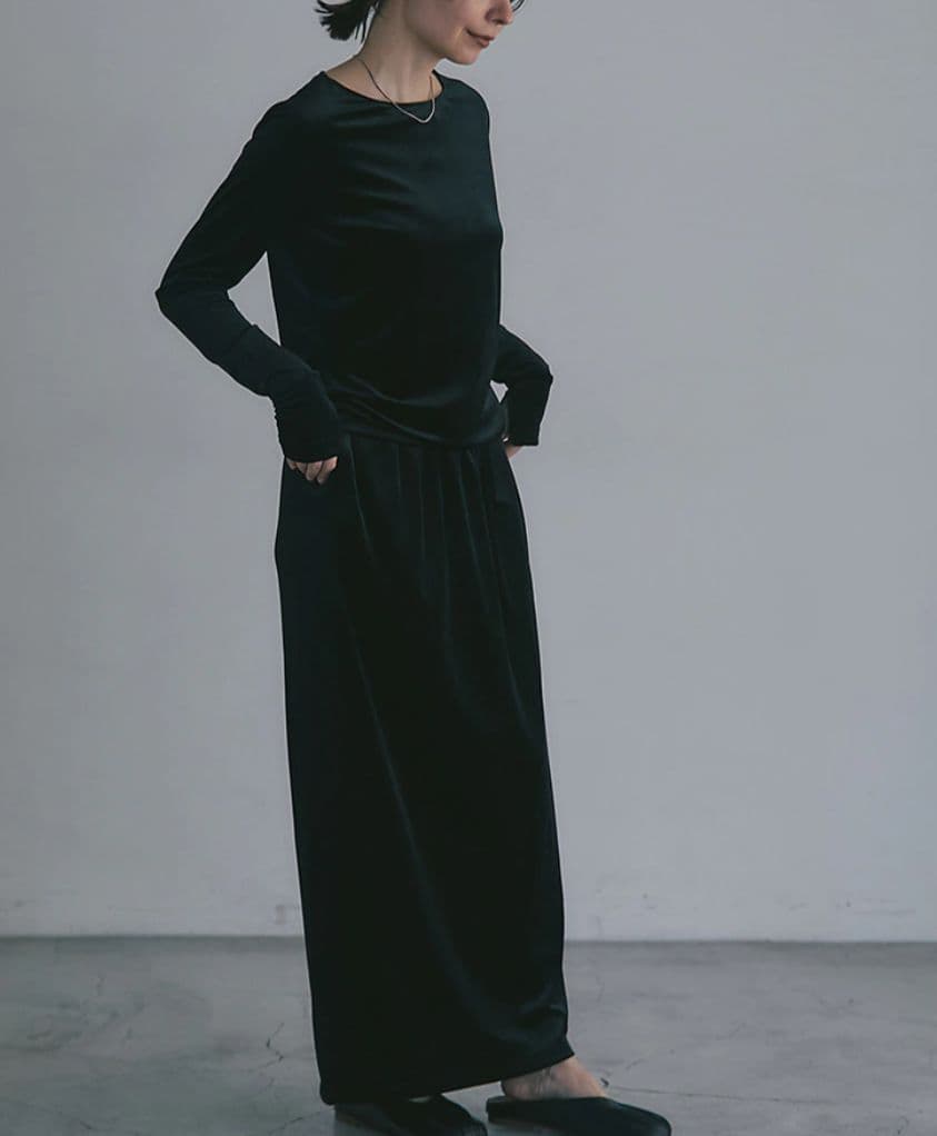 AEFRE◆エフレ◆べロアトップス/ファスナースリットスカートセットアップ