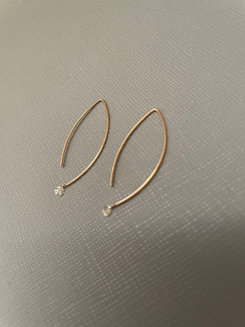 最終価格【美品】アーカー　ベアリーフピアス