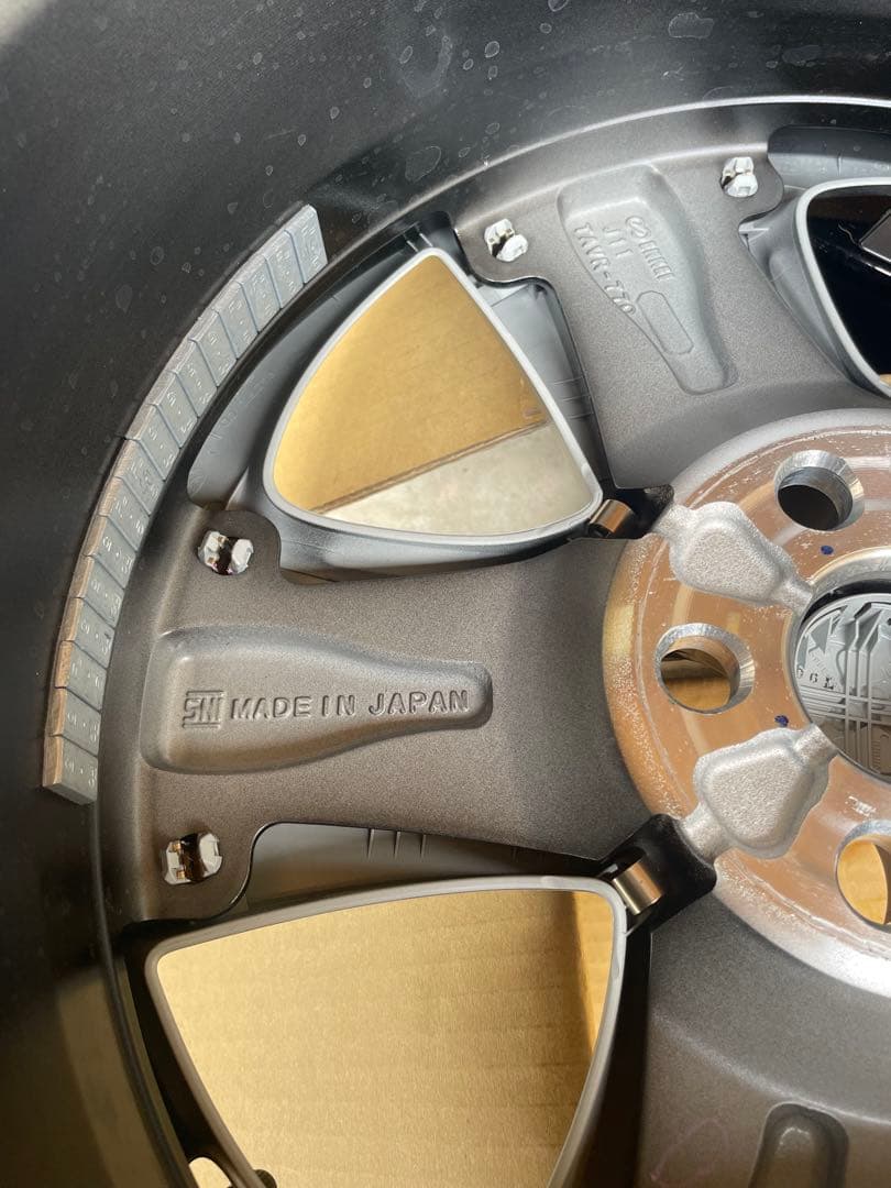 【新車外し】プリウス　50系　後期　17×7J 純正アルミホイール