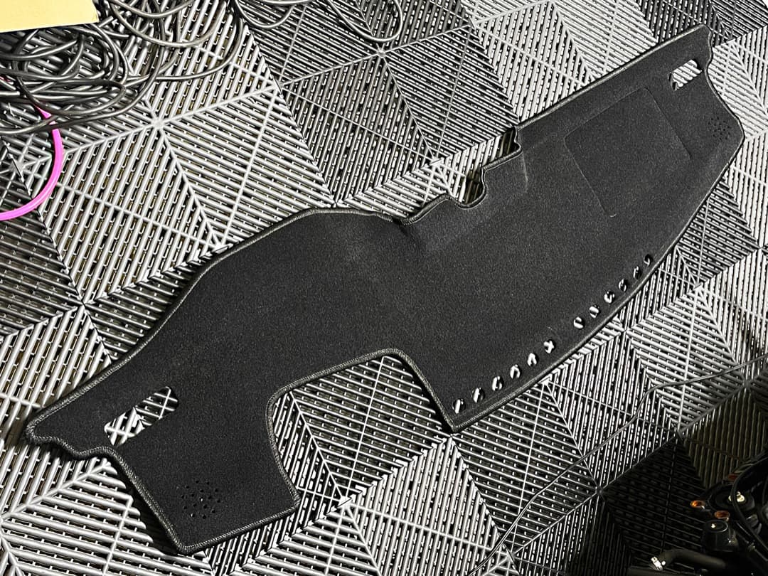 トヨタ HARRIER ハリアー ハリアー AXUH80 ダッシュボードマット