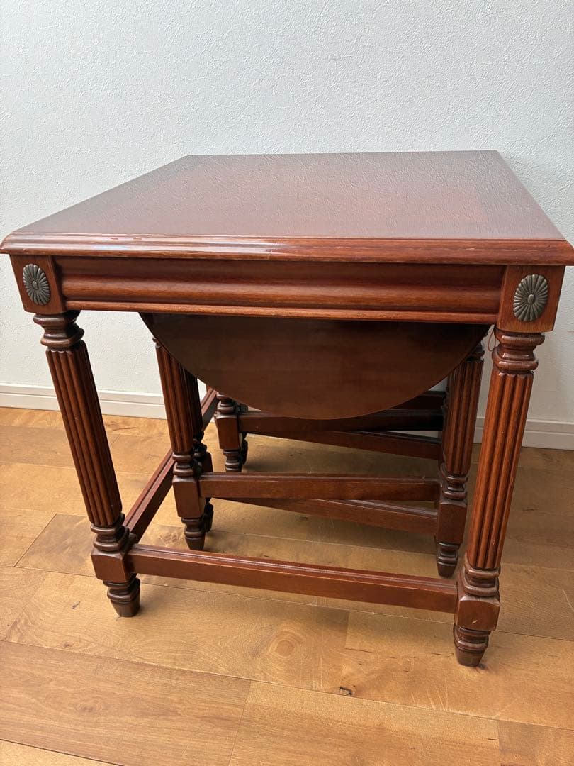 Y*望様 アンティーク　ネストテーブル　折り畳みラウンドテーブル　３点セット