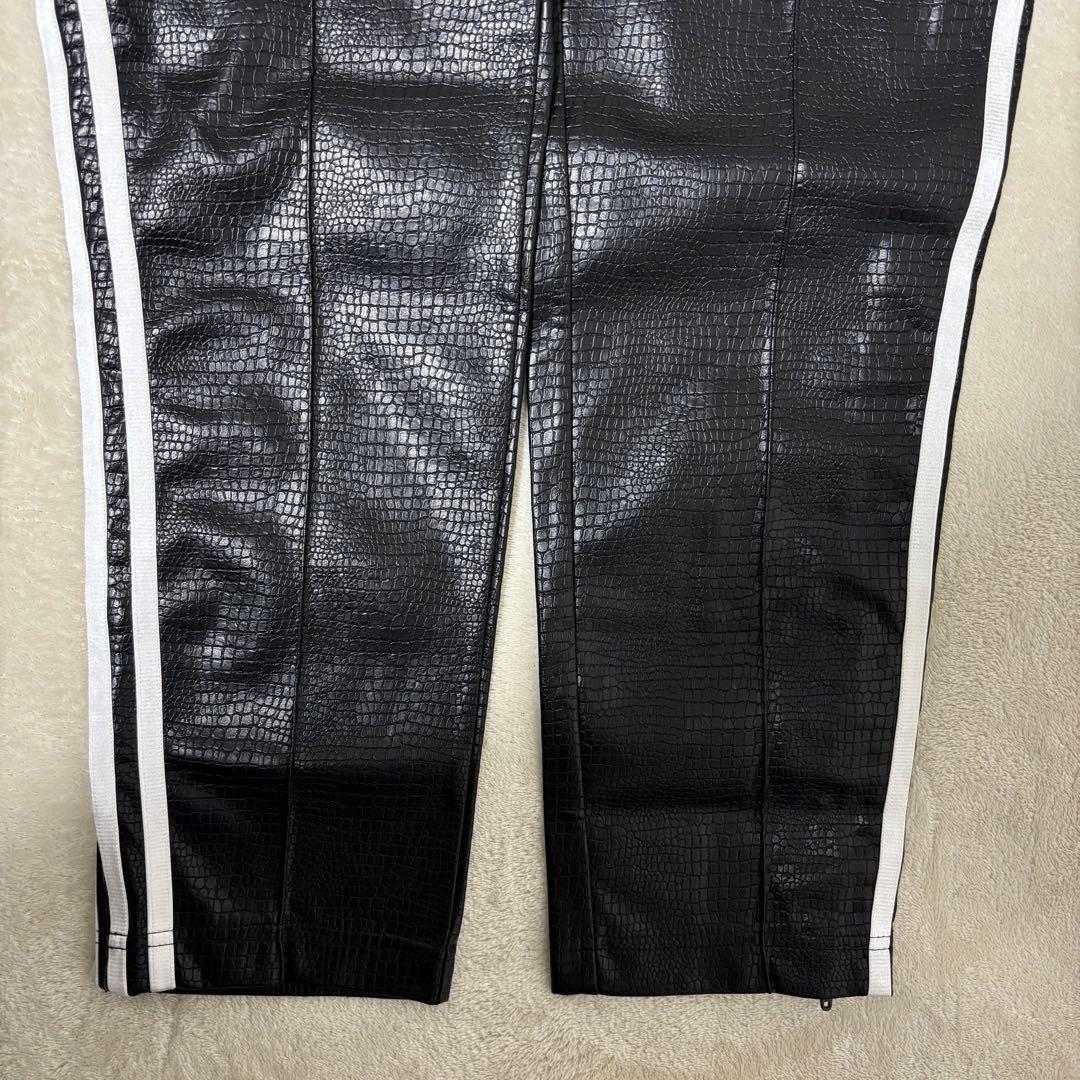 アディダスオリジナルス プレミアム フェイクレザー リュクス トラックXLサイズ