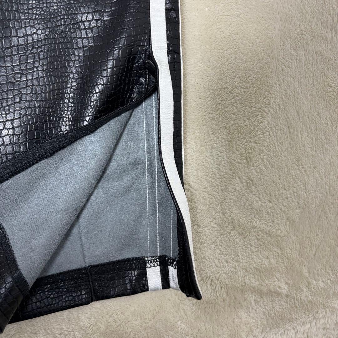 アディダスオリジナルス プレミアム フェイクレザー リュクス トラックXLサイズ