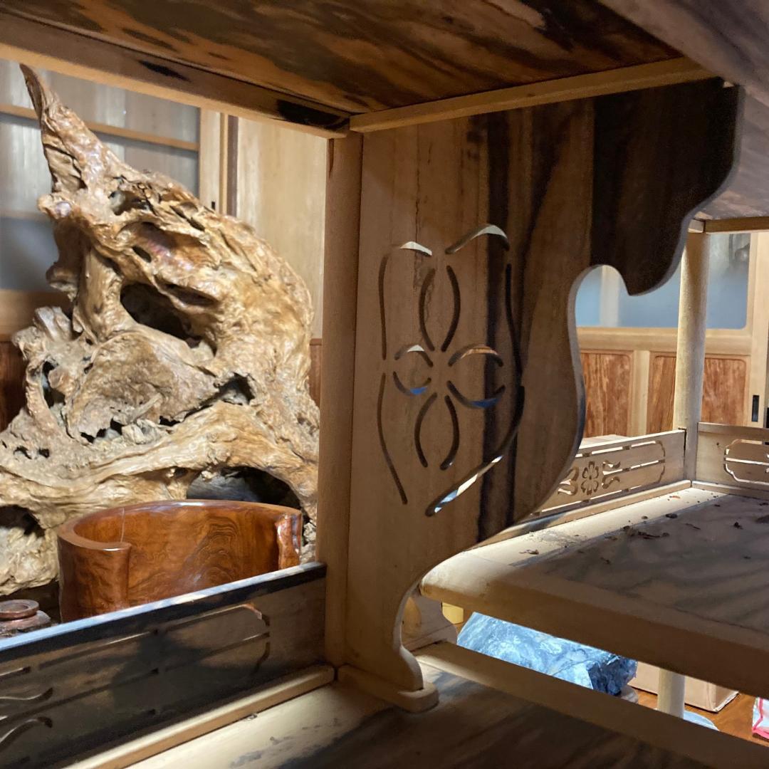 日本のアンティーク 茶箪笥 黒柿材