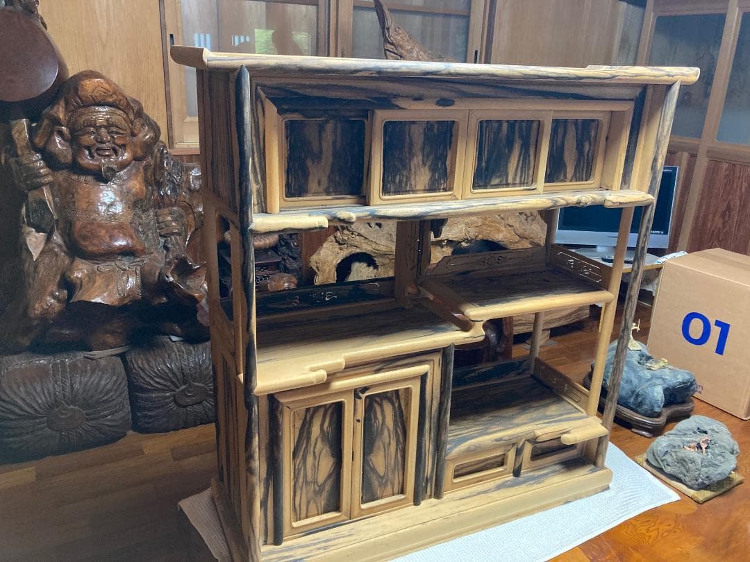 日本のアンティーク 茶箪笥 黒柿材