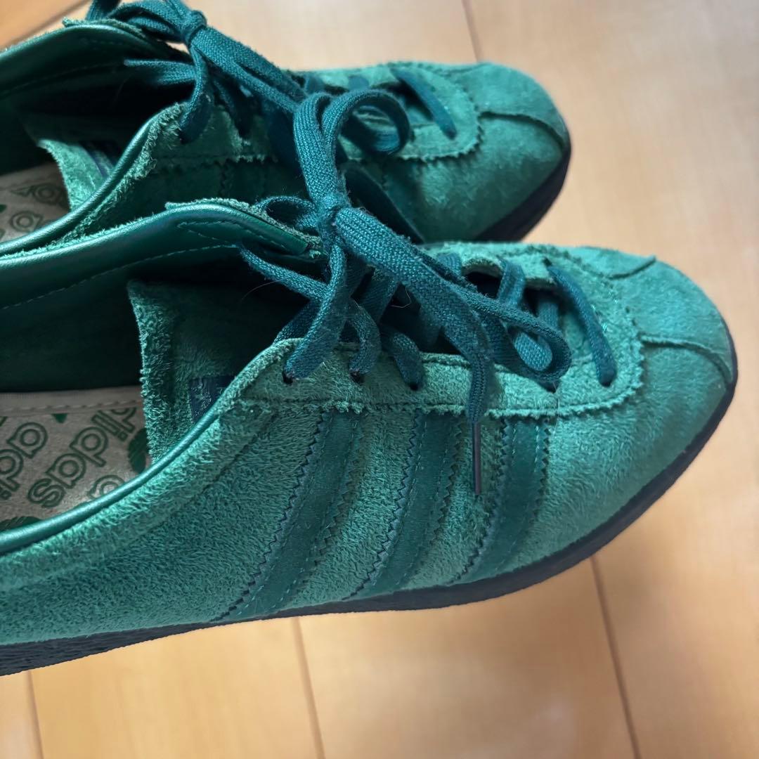 adidas タバコグルーエン　tobaccogruen