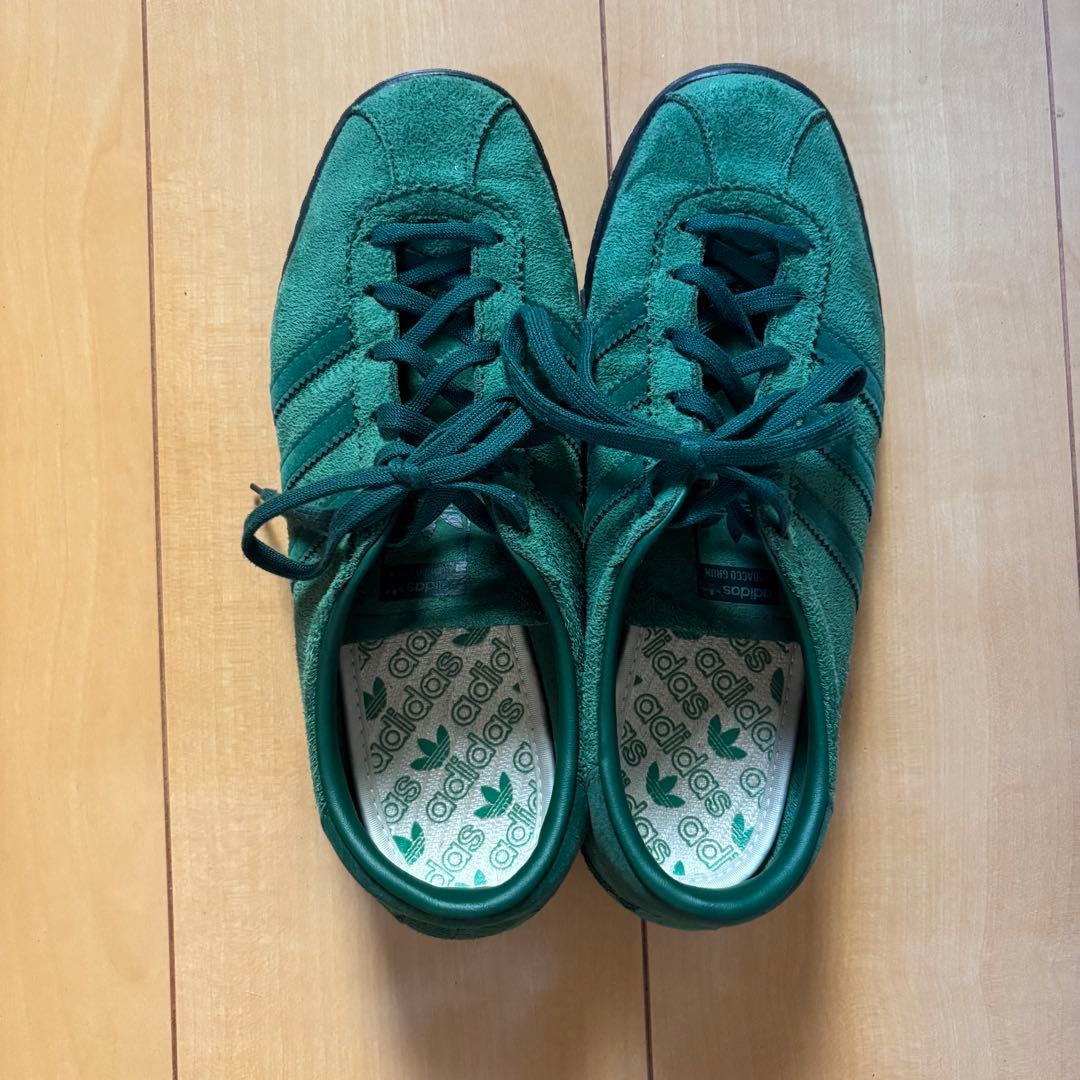 adidas タバコグルーエン　tobaccogruen