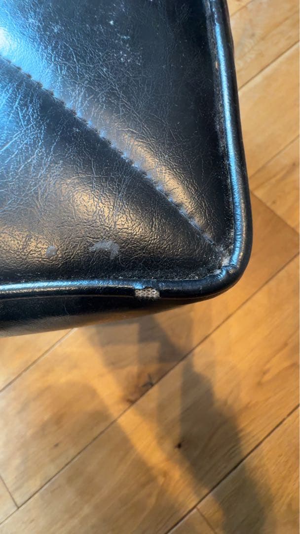 カリモク60 オットマン　スタンダードブラック