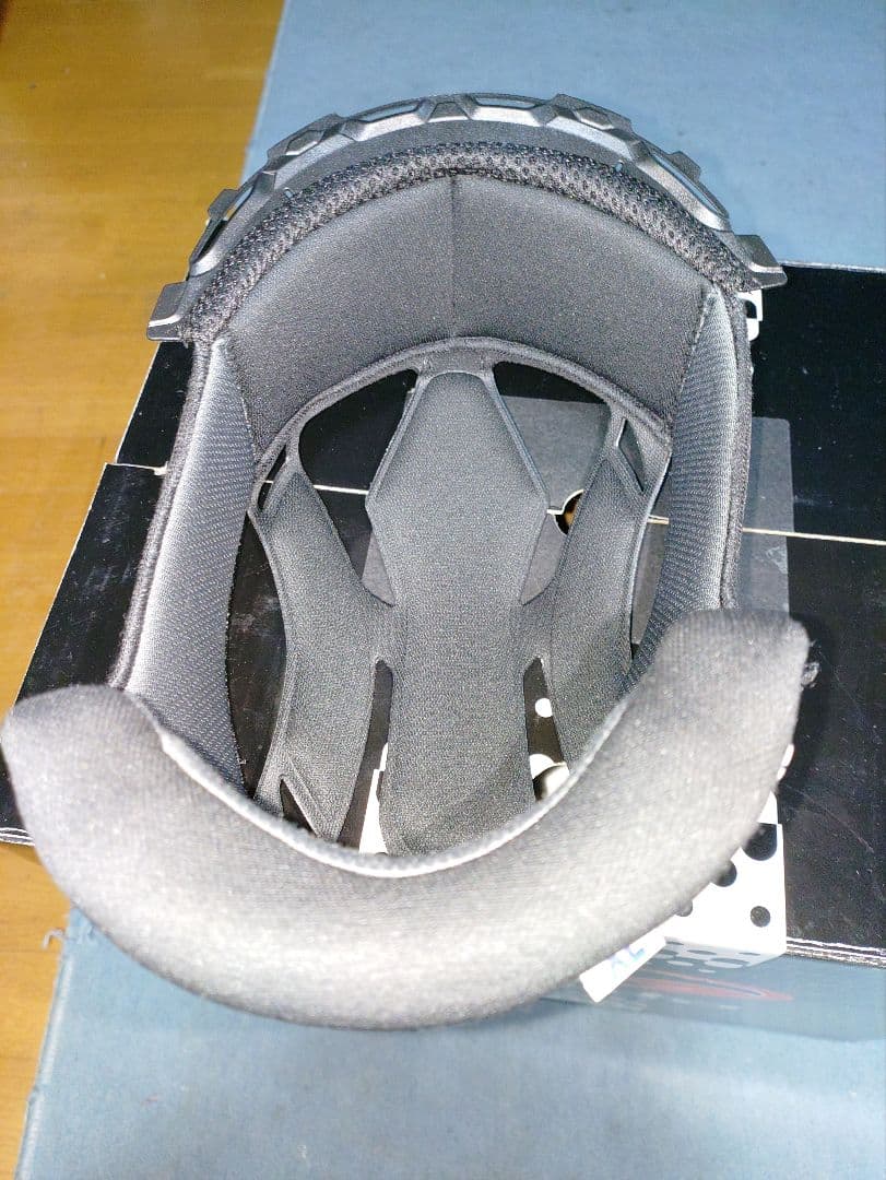 Kabuto EXCEED SWORD XL フラットブラックゴールド