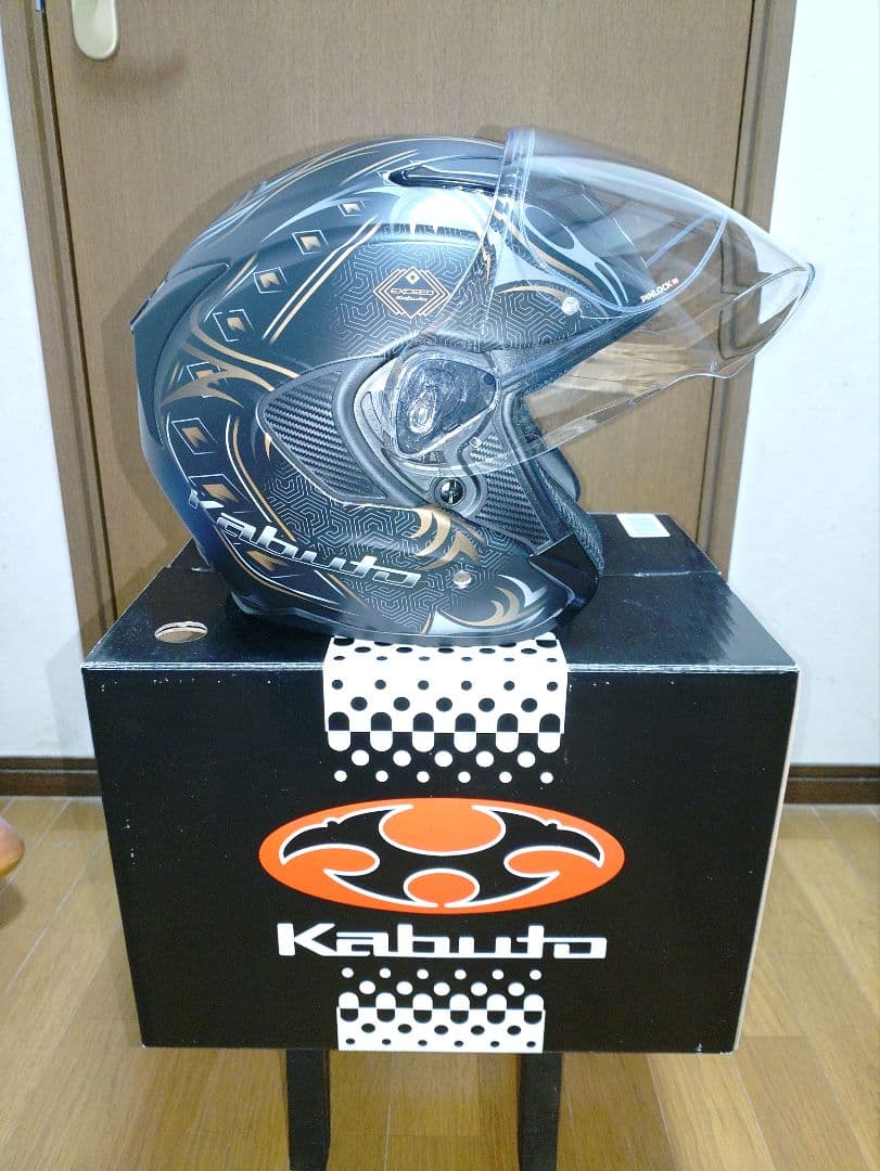 Kabuto EXCEED SWORD XL フラットブラックゴールド