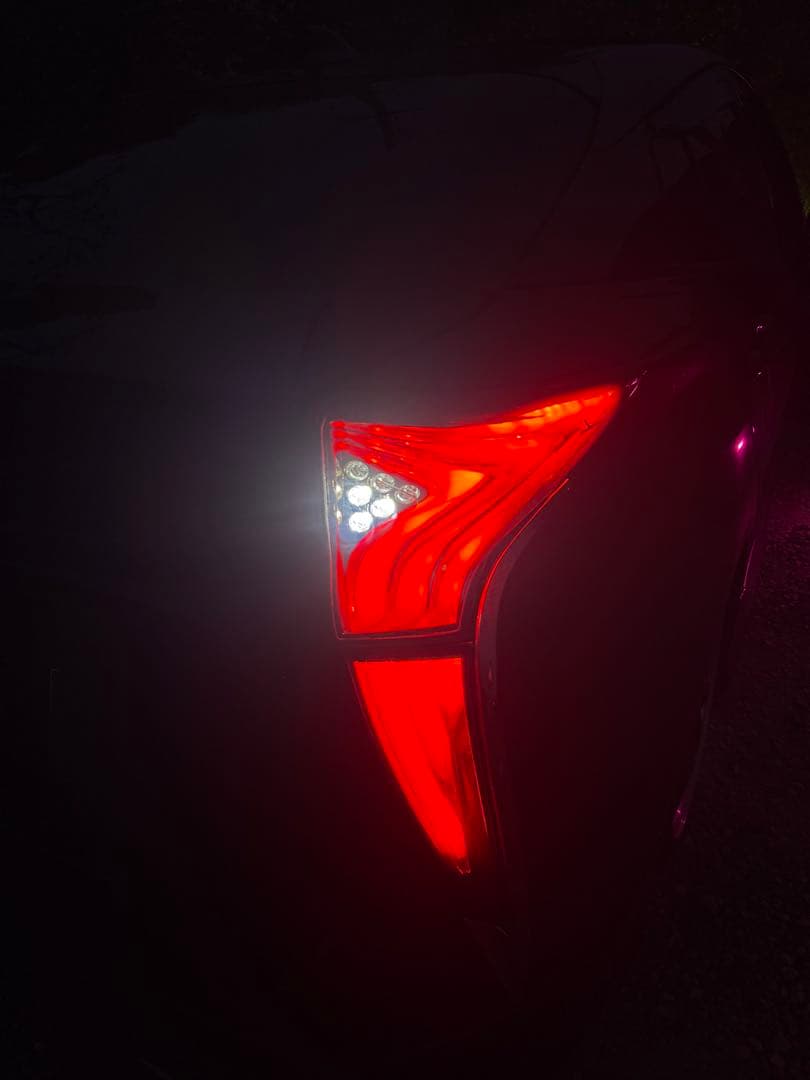 50プリウス ヴァレンティテールランプ