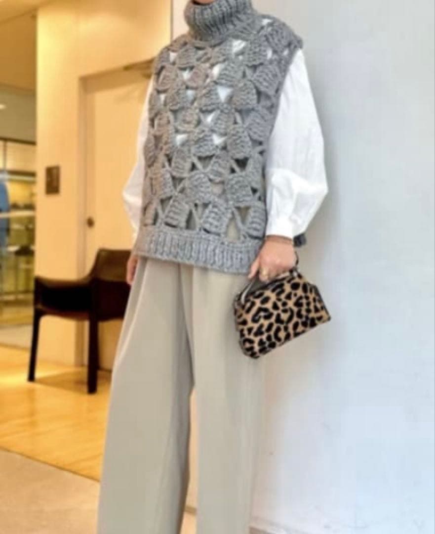 MACPHEEトゥモローランド ハンドクロシェ ハイネックベスト