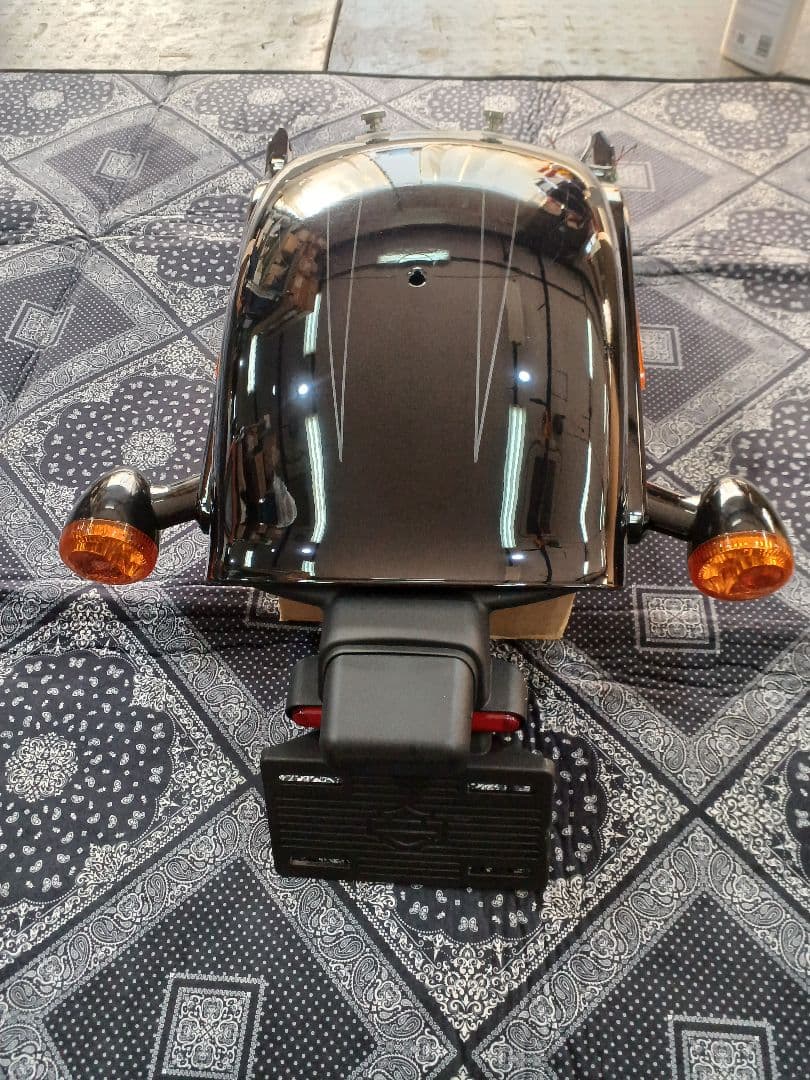 ハーレーFXBRS114リヤフェンダーストラットウィンカー美品！