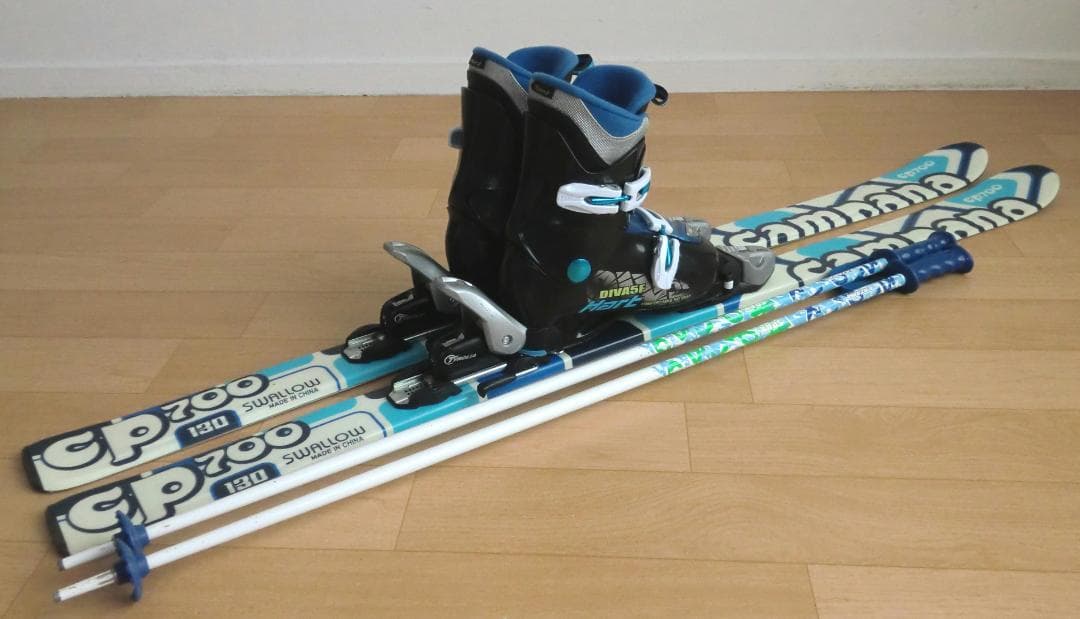 ■■送料無料■SWALLOW■子供用スキー4点セット■板130/靴23■WAX済