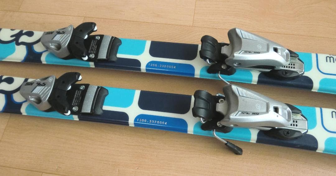 ■■送料無料■SWALLOW■子供用スキー4点セット■板130/靴23■WAX済