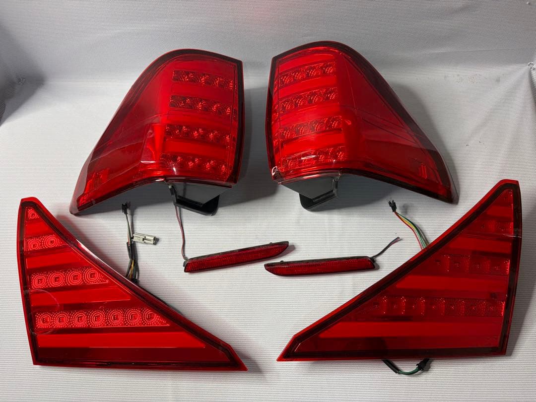 ヴェルファイア Z 20系 前期 LED テールランプ 社外品 2010年