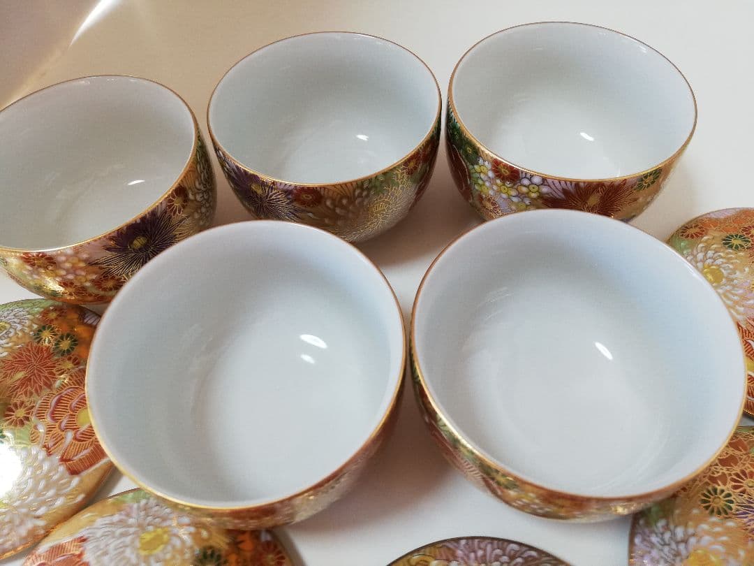 九谷焼　極美品　秀幸　金花詰　茶器揃(急須と蓋付き湯呑み5客)