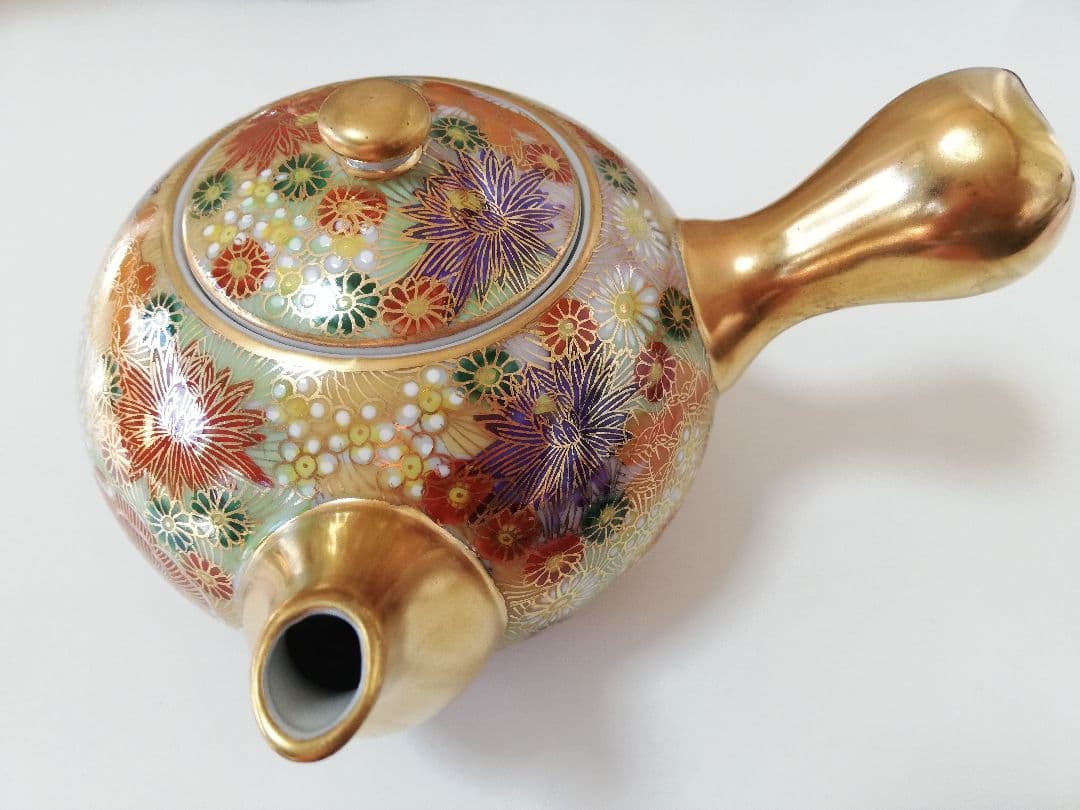 九谷焼　極美品　秀幸　金花詰　茶器揃(急須と蓋付き湯呑み5客)